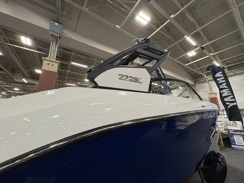 Slide: The Image of Yamaha 222SE 2026 - 7