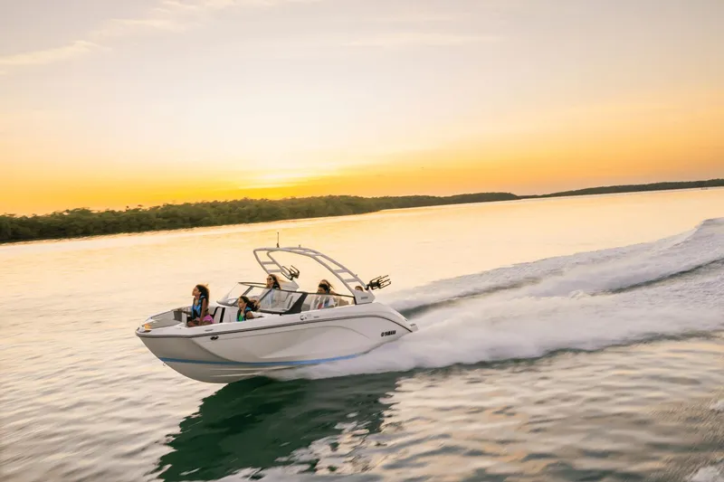 Slide: The Image of Yamaha 222S 2026 - 1