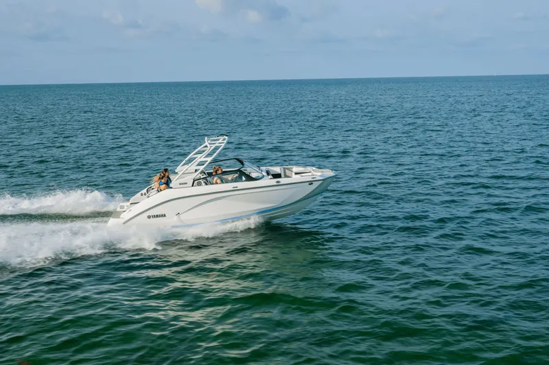 Slide: The Image of Yamaha 222S 2026 - 10