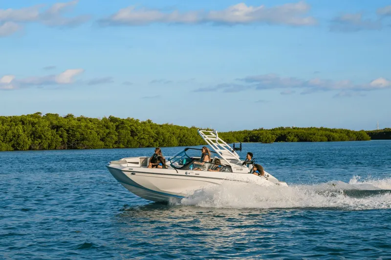 Slide: The Image of Yamaha 222S 2026 - 16