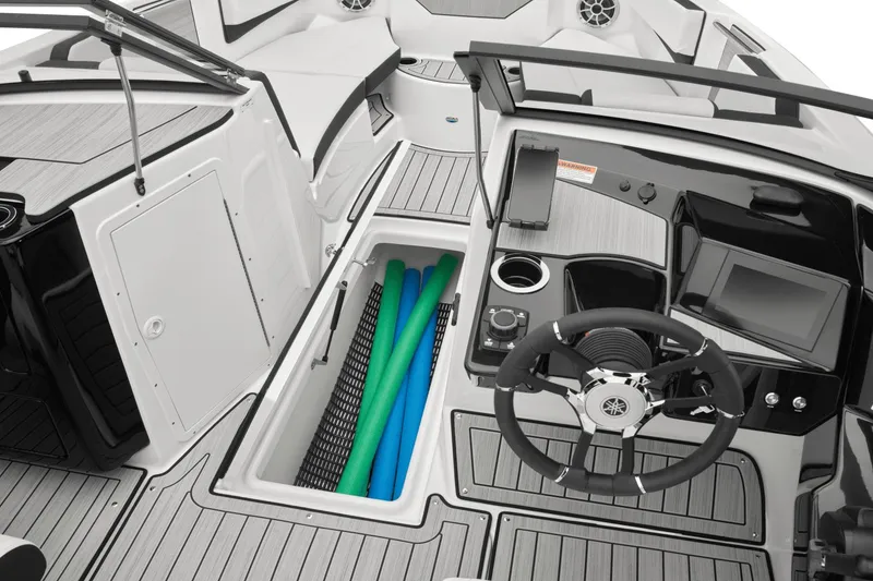 Slide: The Image of Yamaha 222S 2026 - 45