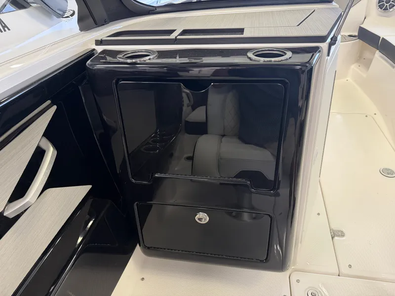 Slide: The Image of Yamaha 222S 2026 - 15