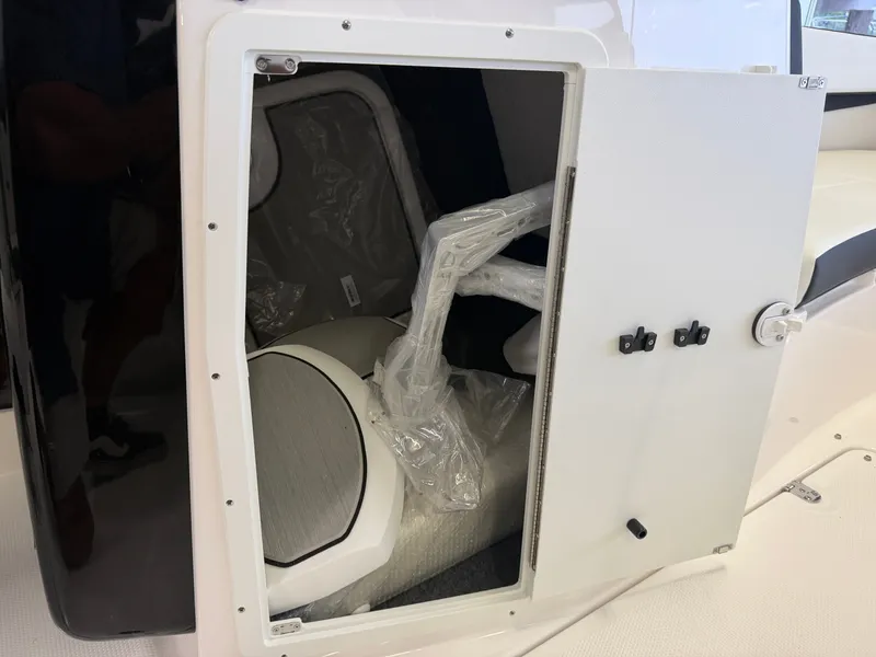 Slide: The Image of Yamaha 222S 2026 - 18