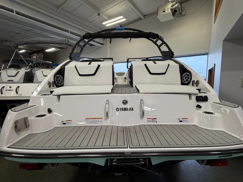 Slide: The Image of Yamaha 222S 2026 - 3