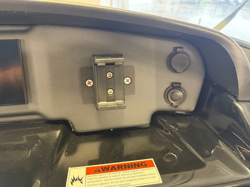 Slide: The Image of Yamaha SX190 2026 - 17