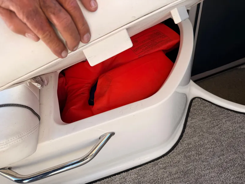 Slide: The Image of Sea Ray 290 Sundancer 2007 - 19