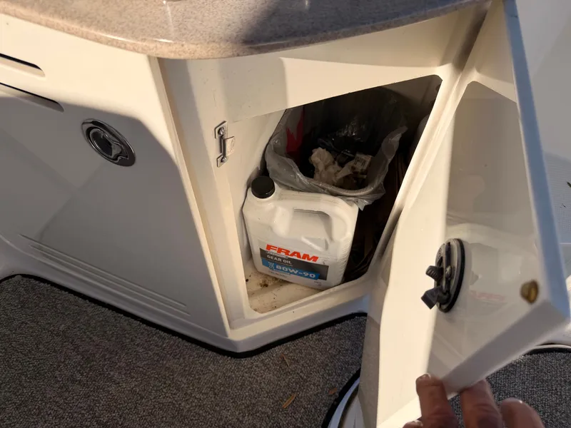 Slide: The Image of Sea Ray 290 Sundancer 2007 - 21