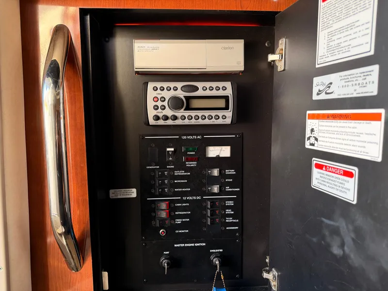 Slide: The Image of Sea Ray 290 Sundancer 2007 - 36