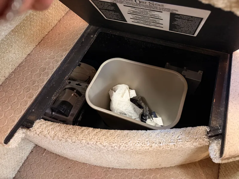 Slide: The Image of Sea Ray 290 Sundancer 2007 - 47