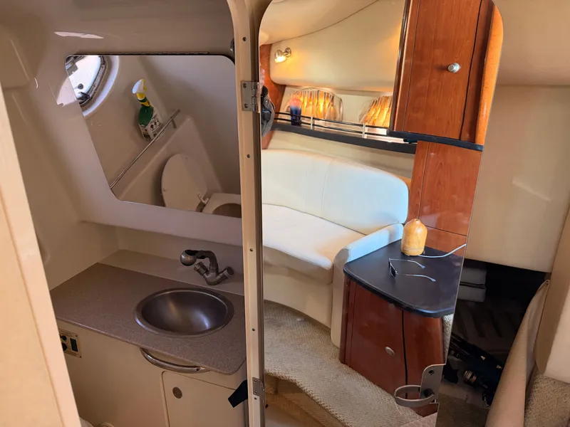 Slide: The Image of Sea Ray 290 Sundancer 2007 - 55