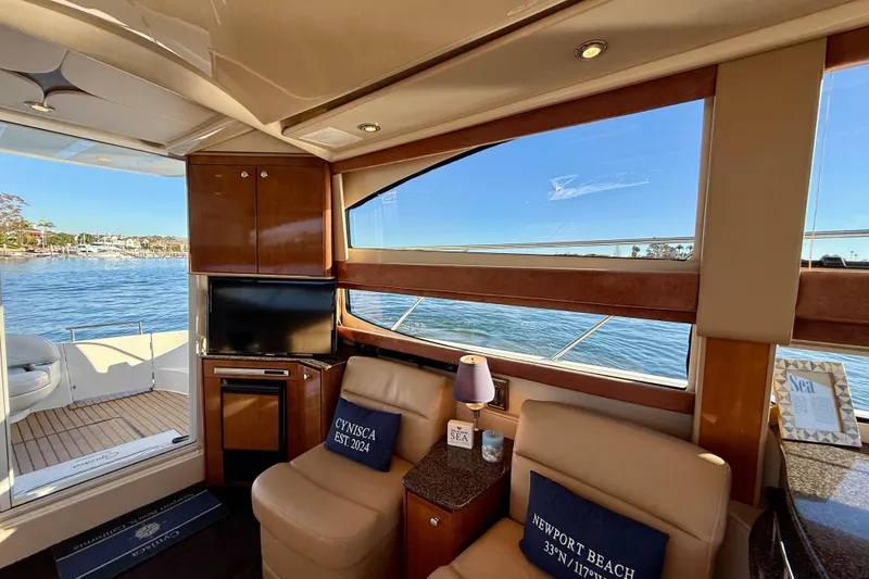 Slide: The Image of Interior of 2006 Meridian 391 Sedan yacht with scenic water view. - 10