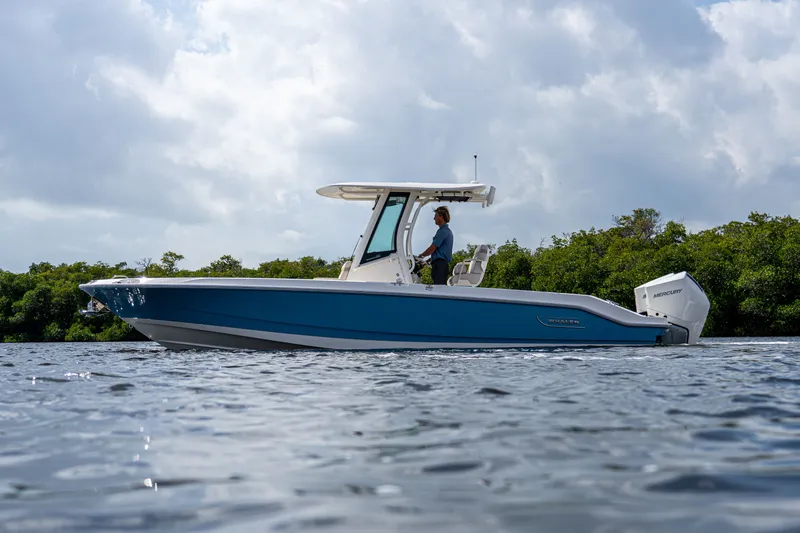 Slide: The Image of Boston Whaler 280 Dauntless 2026 - 24