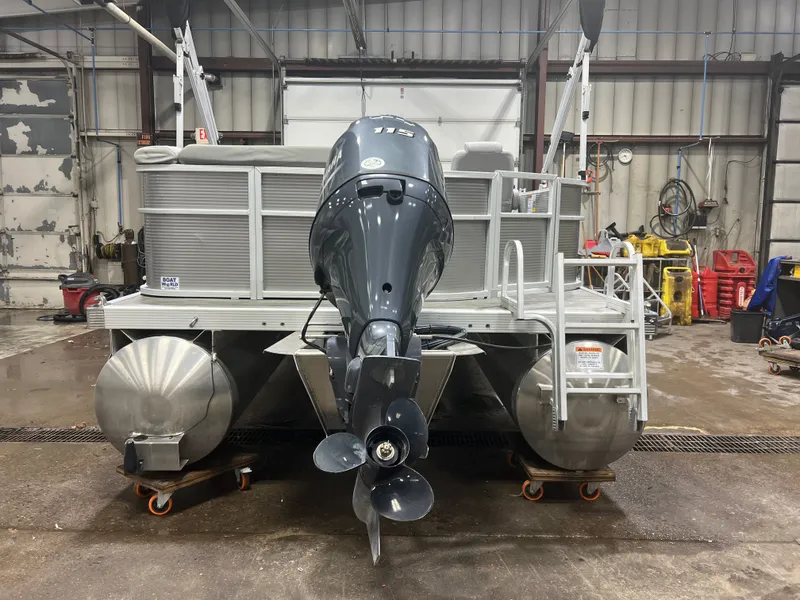 Slide: The Image of Bennington 21 SLCP Pontoon 2023 - 31