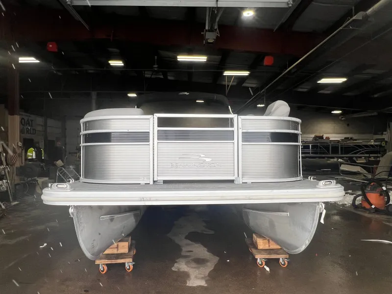 Slide: The Image of Bennington 21 SLCP Pontoon 2023 - 8