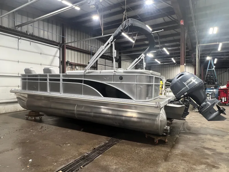 Slide: The Image of Bennington 21 SL Cruise 115HP Pontoon $34995 2023 - 26