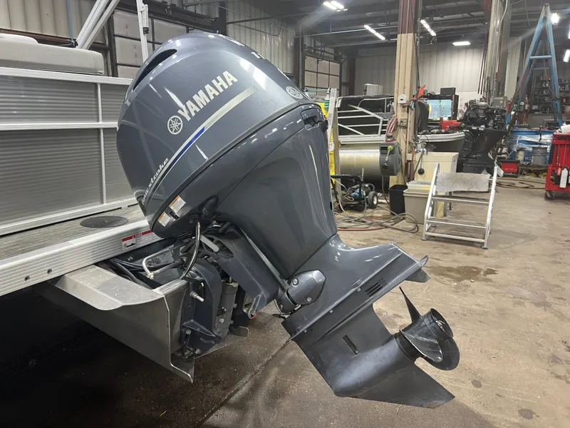 Slide: The Image of Bennington 21 SL Cruise 115HP Pontoon $34995 2023 - 33