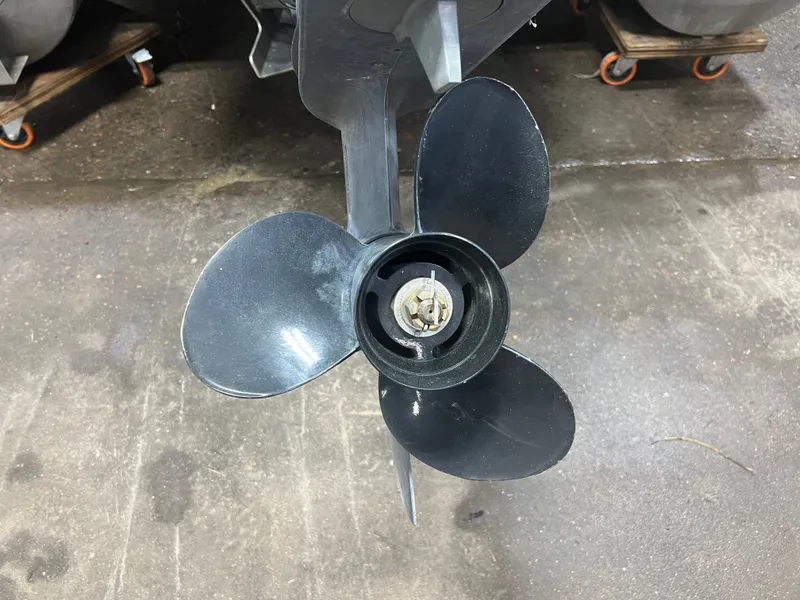 Slide: The Image of Bennington 21 SL Cruise 115HP Pontoon $34995 2023 - 35