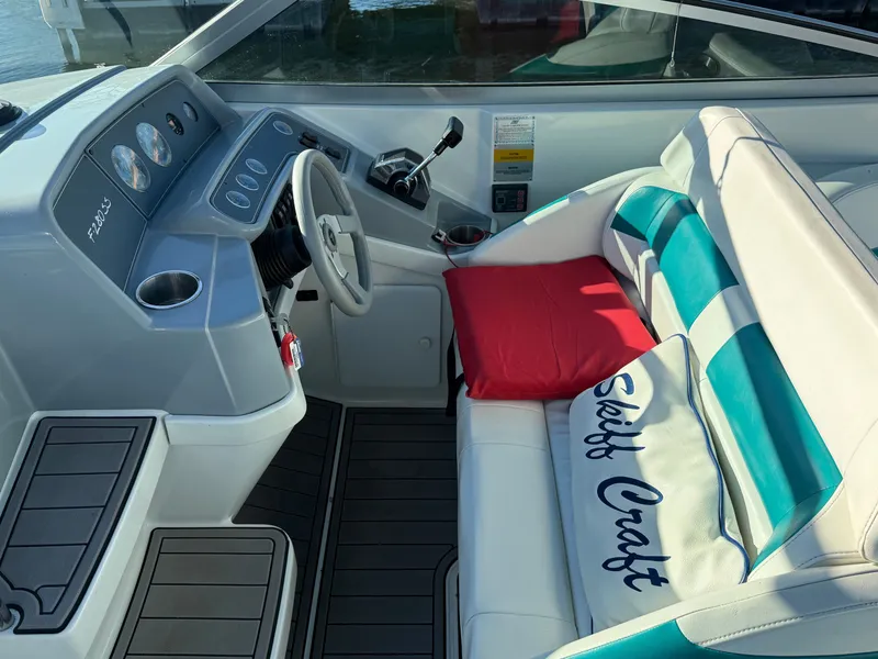 Slide: The Image of Formula 280 Sun Sport 1997 - 12