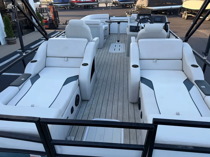 Slide: The Image of G3 322SS Select 2023 - 15