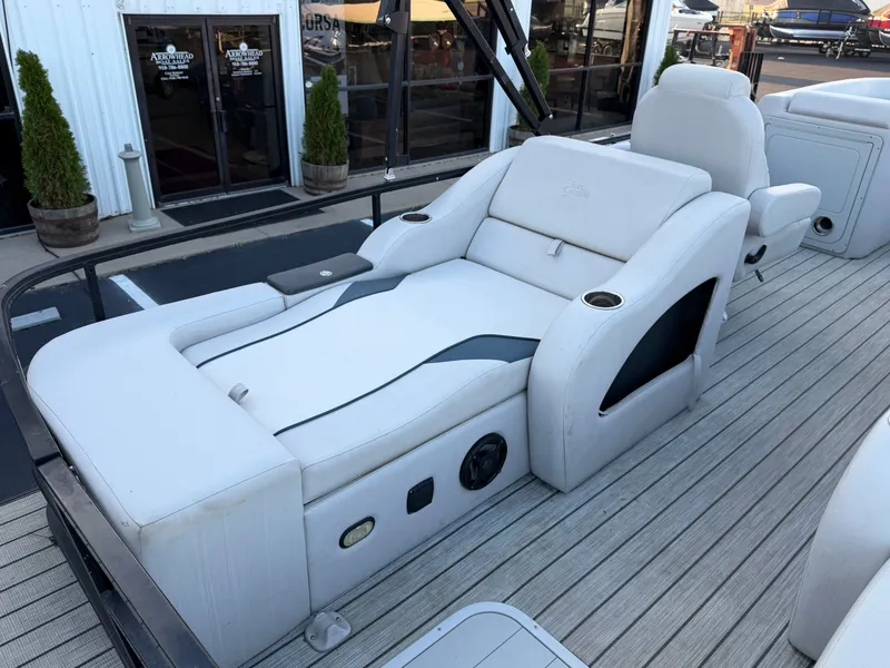 Slide: The Image of G3 322SS Select 2023 - 16