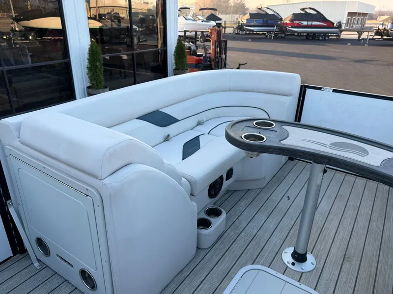 Slide: The Image of G3 322SS Select 2023 - 28