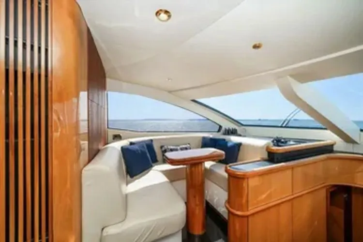 Slide: The Image of 2005 Sunseeker 82 Yacht - Image 19 - 19