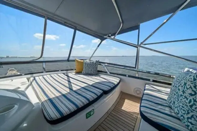 Slide: The Image of 2005 Sunseeker 82 Yacht - Image 46 - 46