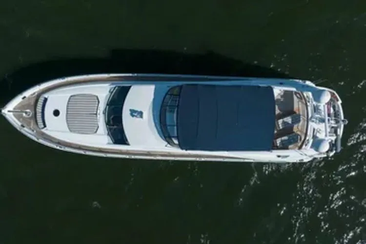 Slide: The Image of 2005 Sunseeker 82 Yacht - Image 6 - 6