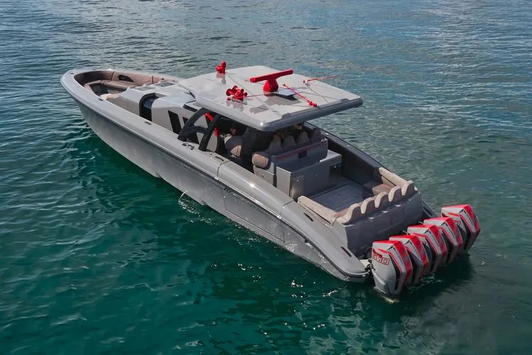 Slide: The Image of 2024 Midnight Express 52 Vitesse - Image 10 - 10