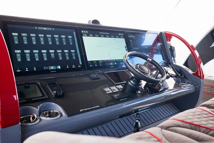 Slide: The Image of 2024 Midnight Express 52 Vitesse - Image 38 - 38