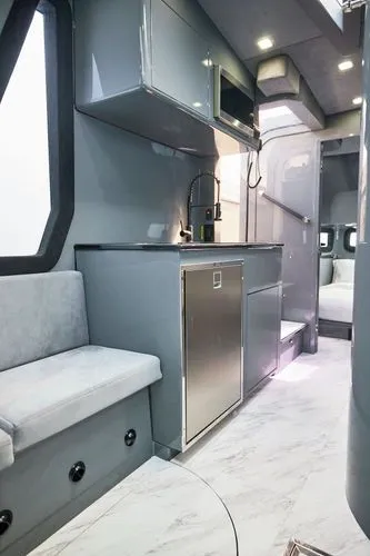 Slide: The Image of 2024 Midnight Express 52 Vitesse - Image 51 - 51