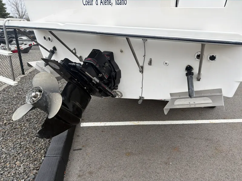 Slide: The Image of Bayliner Command Bridge 1994 - 5