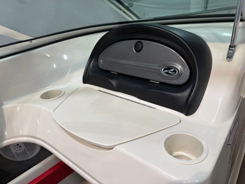 Slide: The Image of Sea Ray 205 Sport 2006 - 14