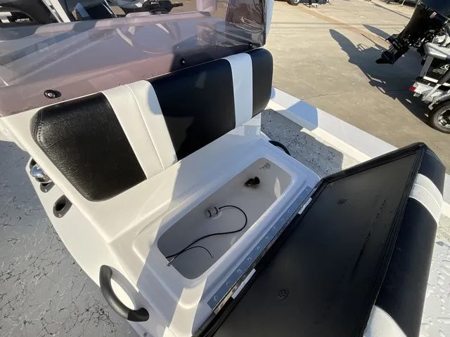 Slide: The Image of Majek 22 XTREME 2026 - 12