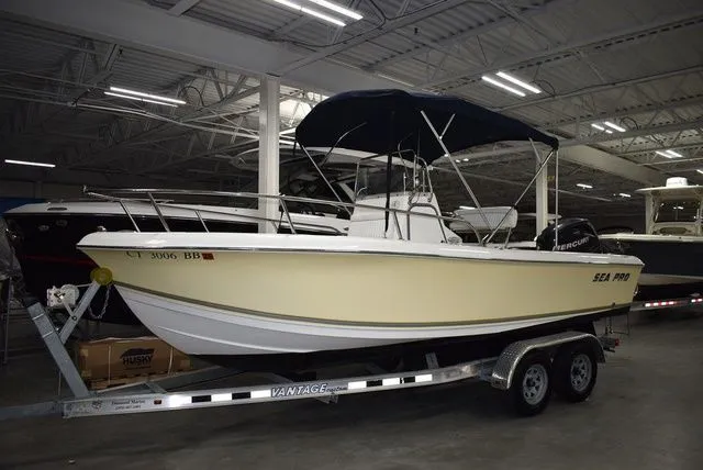 Slide: The Image of Sea Pro 196 Center Console 2006 - 12