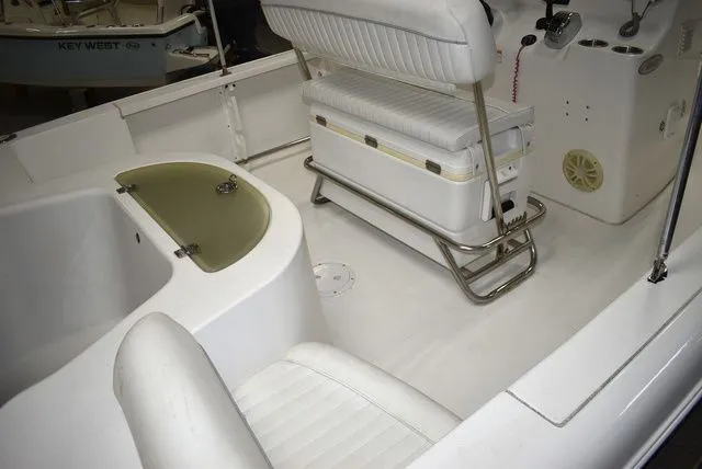 Slide: The Image of Sea Pro 196 Center Console 2006 - 18