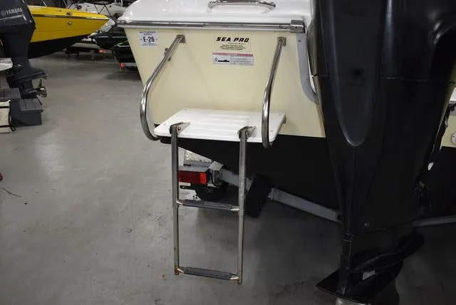 Slide: The Image of Sea Pro 196 Center Console 2006 - 29