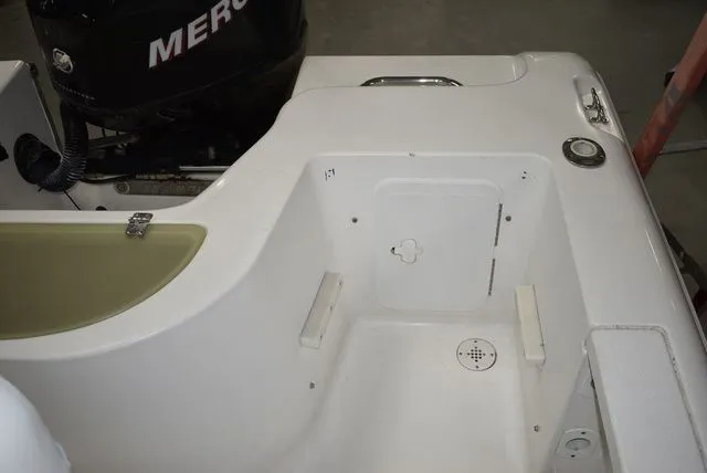 Slide: The Image of Sea Pro 196 Center Console 2006 - 31