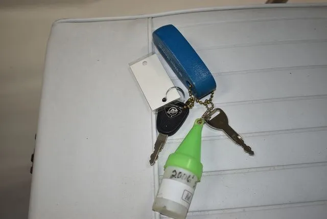 Slide: The Image of Sea Pro 196 Center Console 2006 - 72