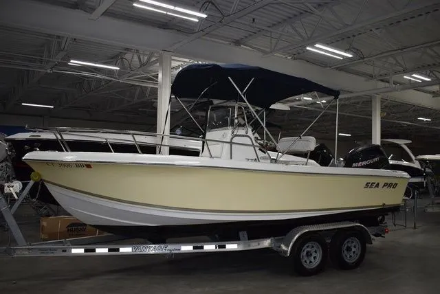 Slide: The Image of Sea Pro 196 Center Console 2006 - 9