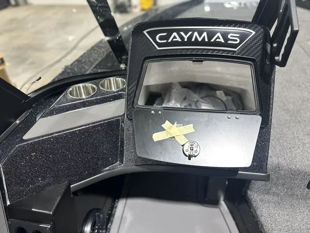 Slide: The Image of Caymas DV 22 2026 - 16