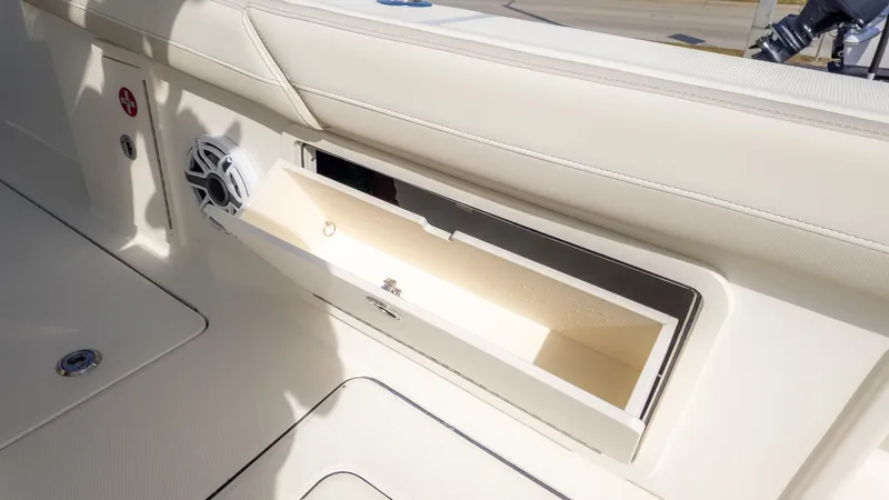 Slide: The Image of World Cat 325CC 2026 - 15