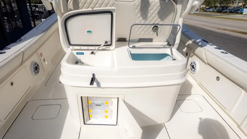 Slide: The Image of World Cat 325CC 2026 - 17