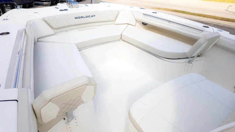 Slide: The Image of World Cat 325CC 2026 - 30