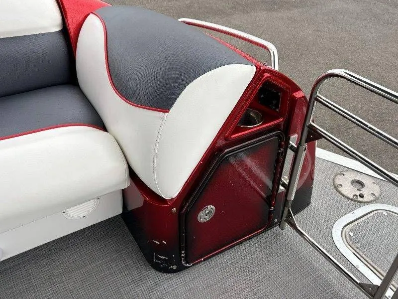 Slide: The Image of Red and gray boat seat design, JC 246 IO, year 2008. - 31