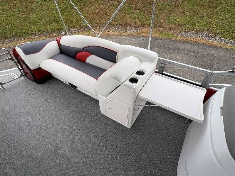 Slide: The Image of Luxurious seating on a 2008 JC 246 IO boat. - 39