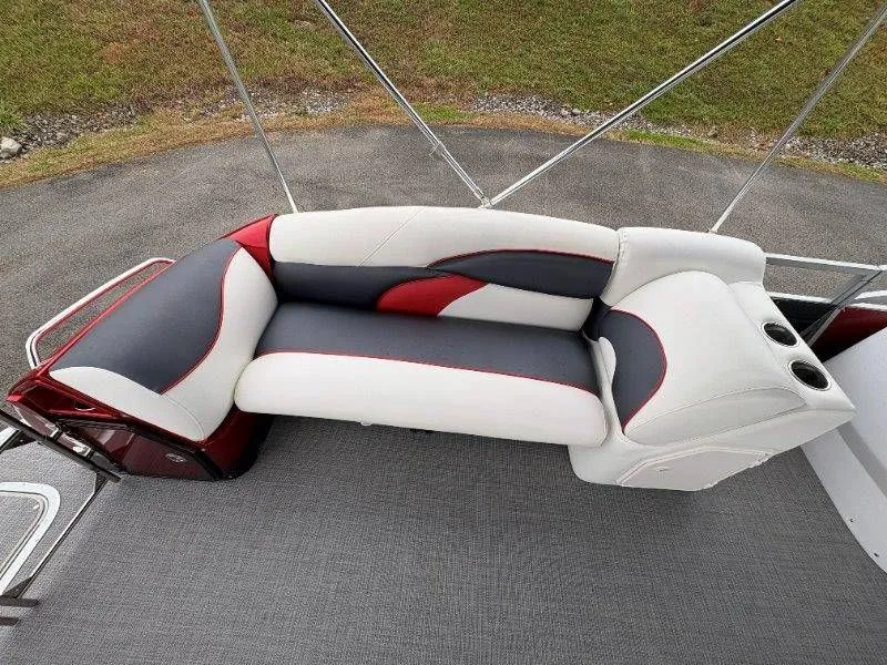 Slide: The Image of Seating on a 2008 JC 246 IO boat, red-white-gray. - 41