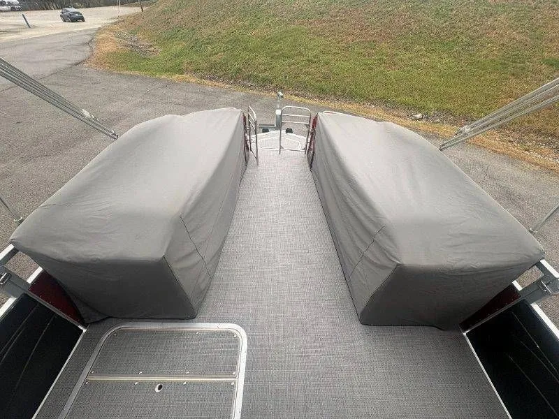 Slide: The Image of JC Manufacturing 246 IO 2008 - 81