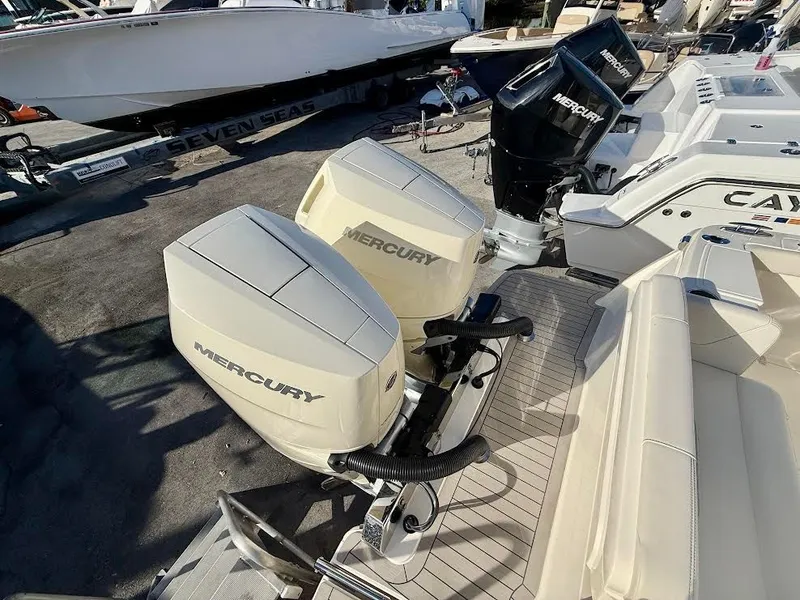 Slide: The Image of Scout 305 LXF 2026 - 6