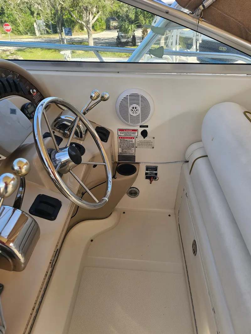 Slide: The Image of Sea Ray 290 Amberjack 2003 - 29